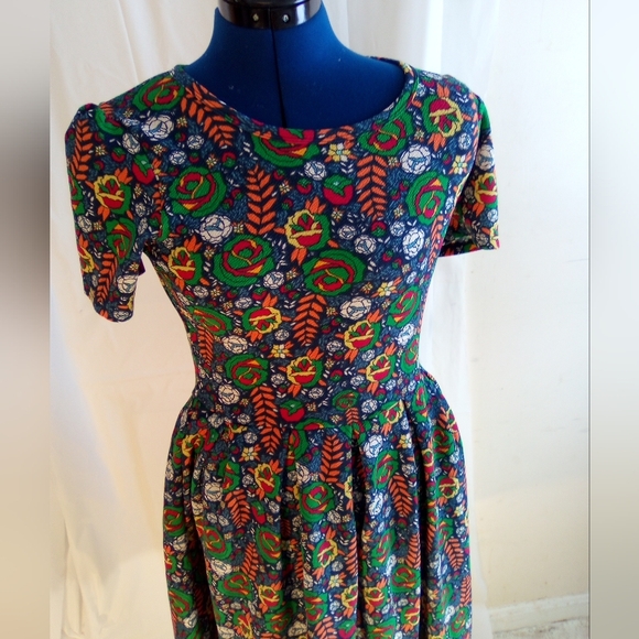 LULAROE DRESS - Picture 2 of 8
